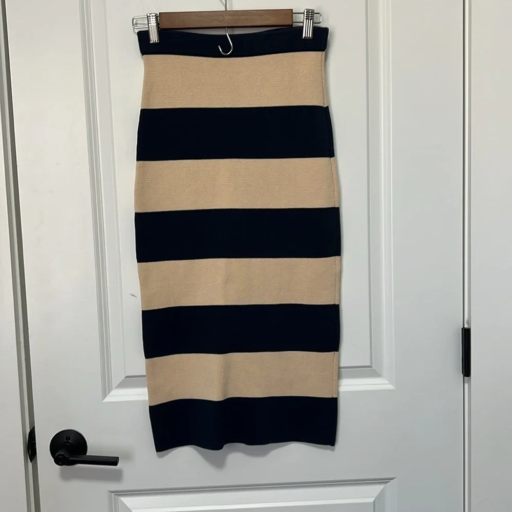J.Crew Sweater Womens midi length pencil skirt in navy and tan stripe size XS